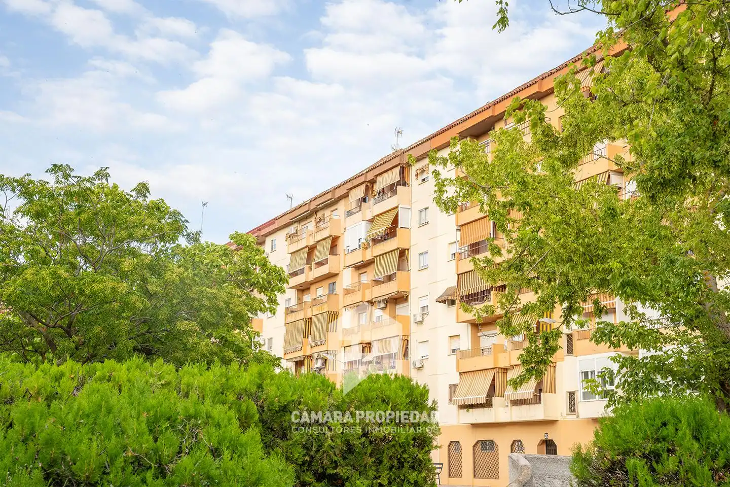 Vista exterior de Pis en venda en Huelva amb Terrassa, Traster i Moblat
