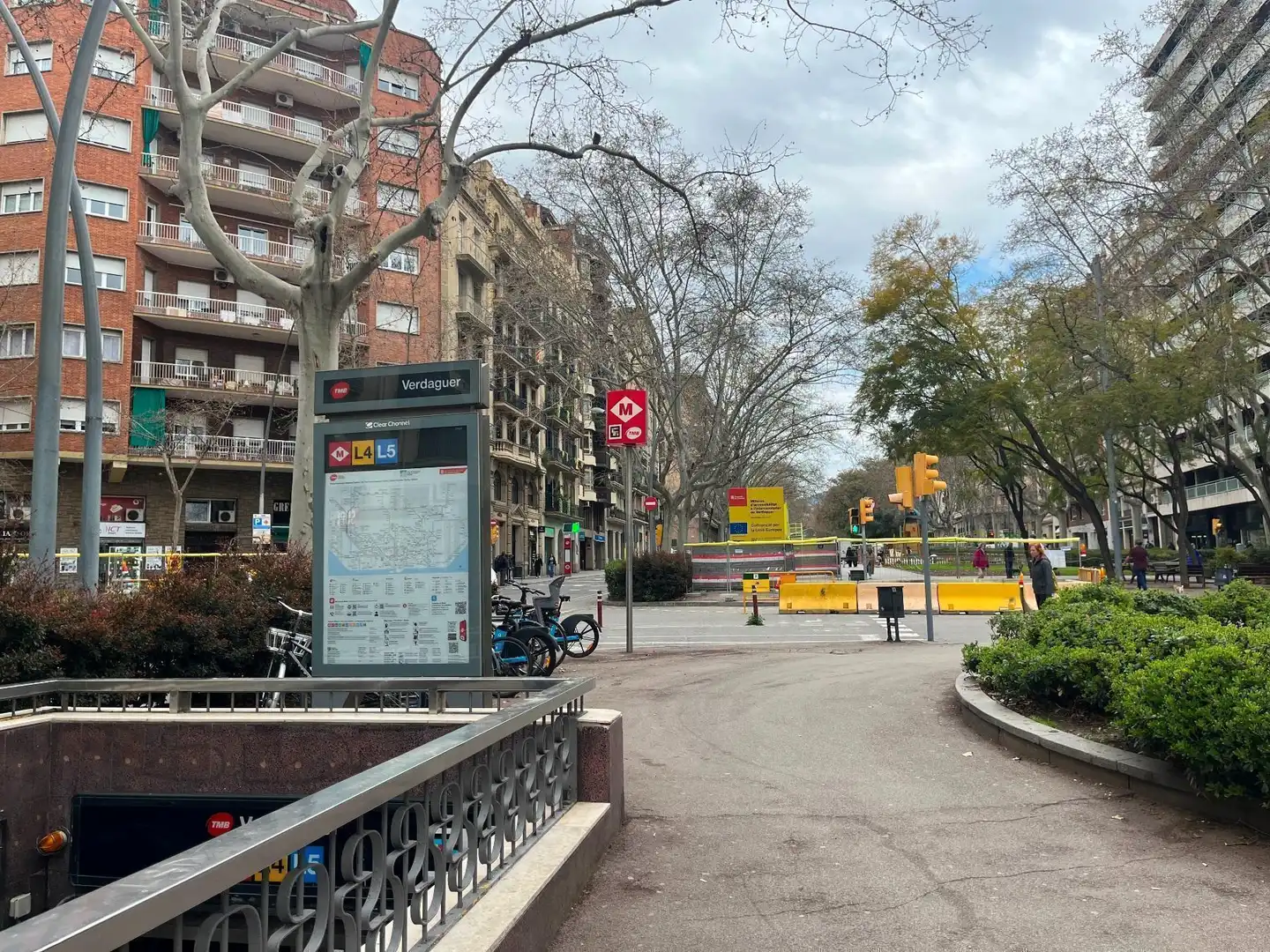 Vista exterior de Piso en venta en Barcelona