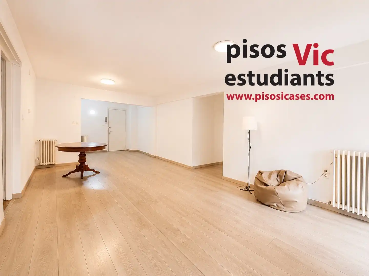 Piso de alquiler en Vic con Calefacción, Amueblado y Horno