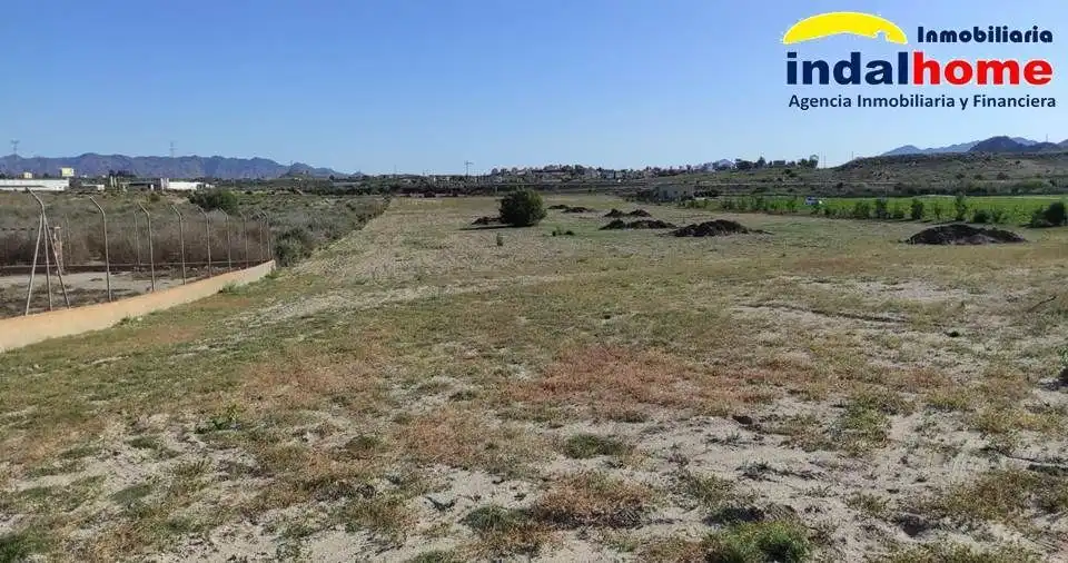 Terrenos y solares en venta en Vera Ciudad