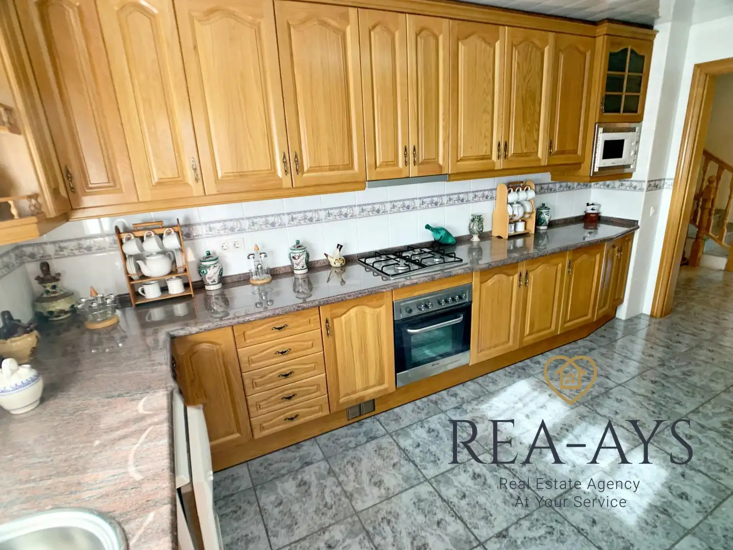 Cocina de Casa o chalet en venta en Vallirana con Jardín privado, Terraza y Trastero