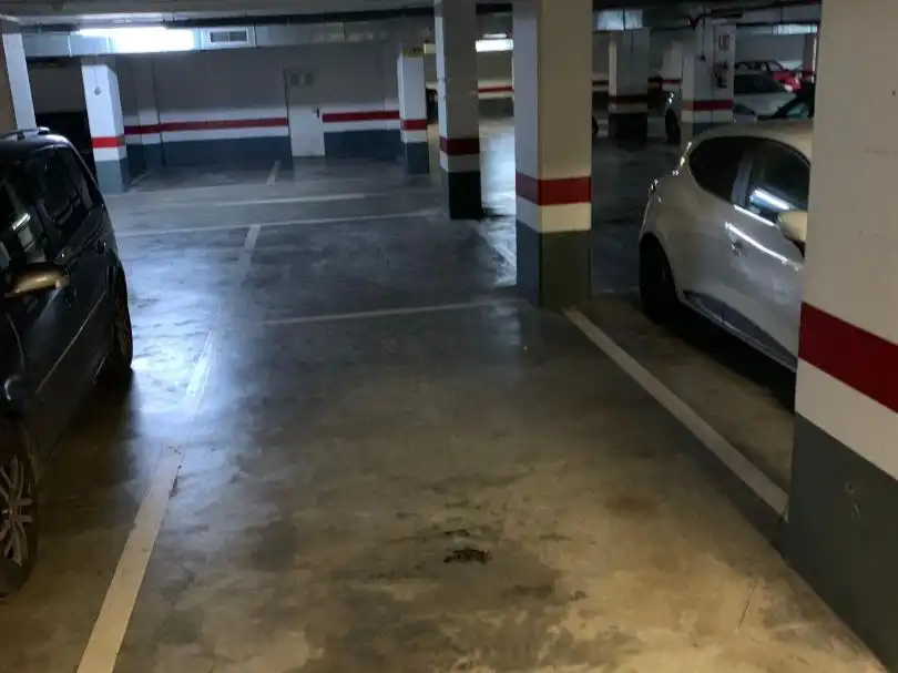 Parkplatz von Garage zur Miete in Dos Hermanas