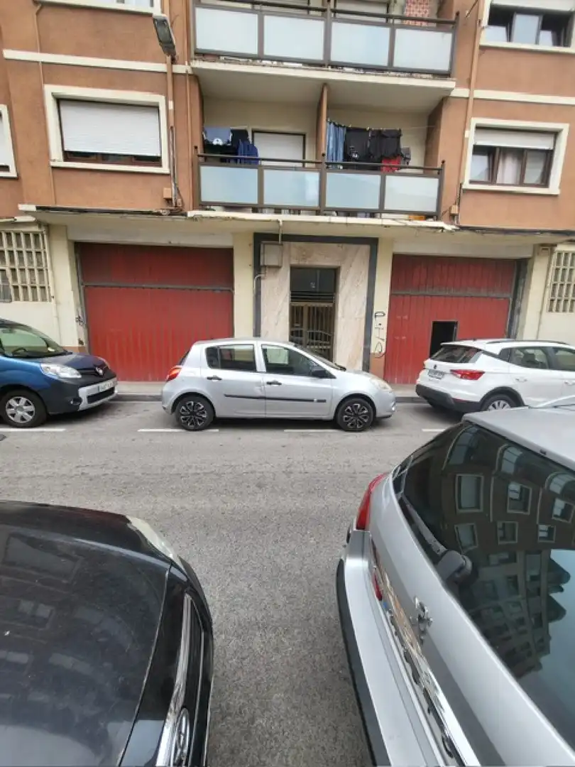 Aparcament de Nau industrial en venda en Torrelavega 