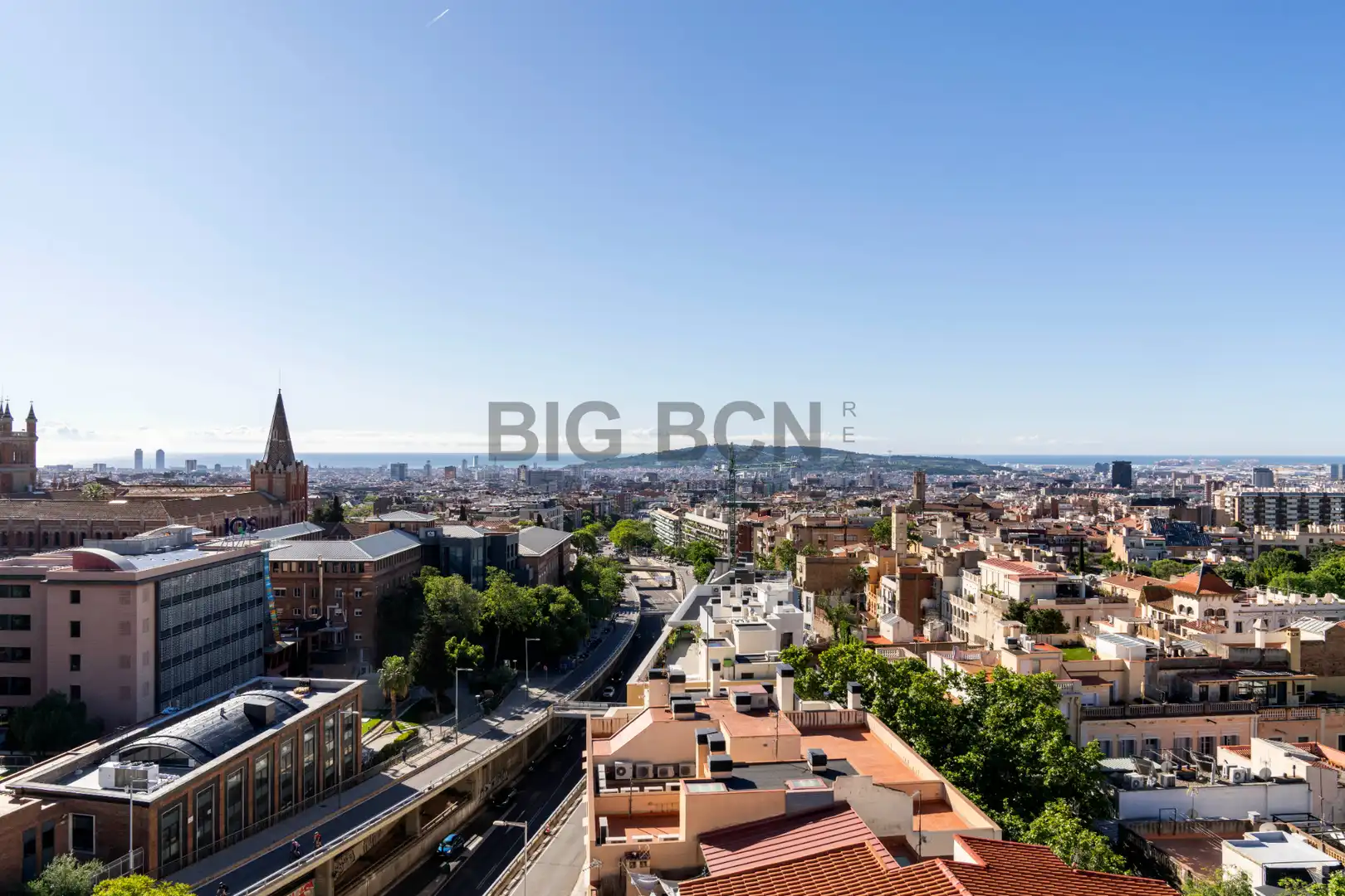 Vista exterior de Pis en venda en Barcelona amb Aire condicionat, Calefacció i Parquet