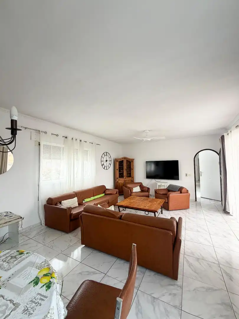 Sala de estar de Ático de alquiler en San Bartolomé de Tirajana con Jardín privado, Terraza y Amueblado