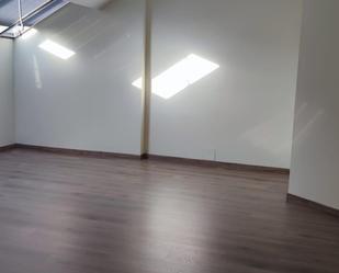 Office to rent in  Sevilla Capital  with Air Conditioner