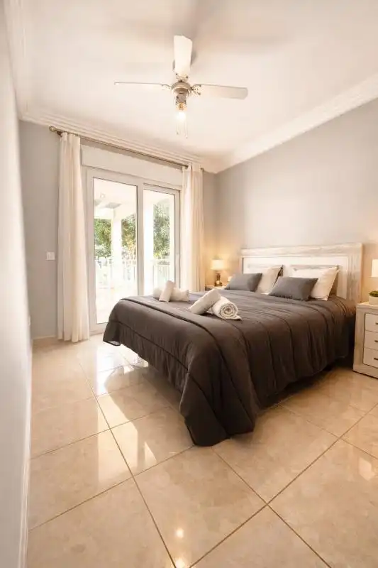 Schlafzimmer von Erdgeschoss zum Verkauf in Dénia mit Heizung, Privatgarten und Terrasse