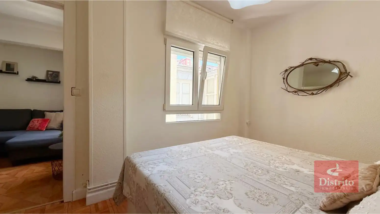 Bedroom of Flat for sale in Santander  with Heating