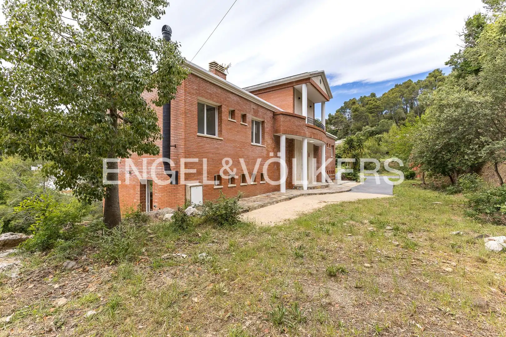 Vista exterior de Casa o chalet de alquiler en Corbera de Llobregat con Aire acondicionado, Calefacción y Jardín privado