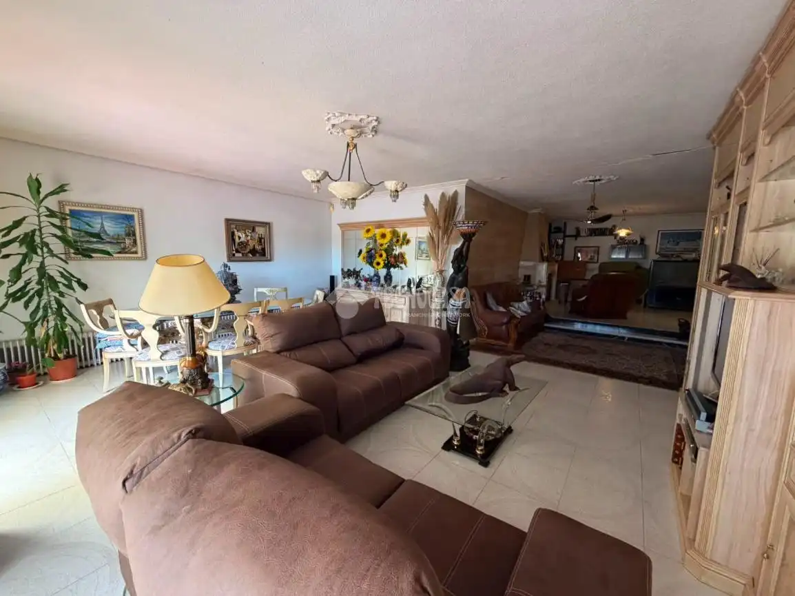 Living room of Houses for sale in Paracuellos de Jarama  with Heating
