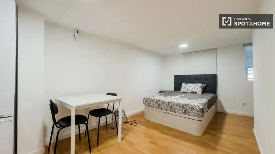 Flat for rent in Sant Pere, Sta. Caterina i la Ribera