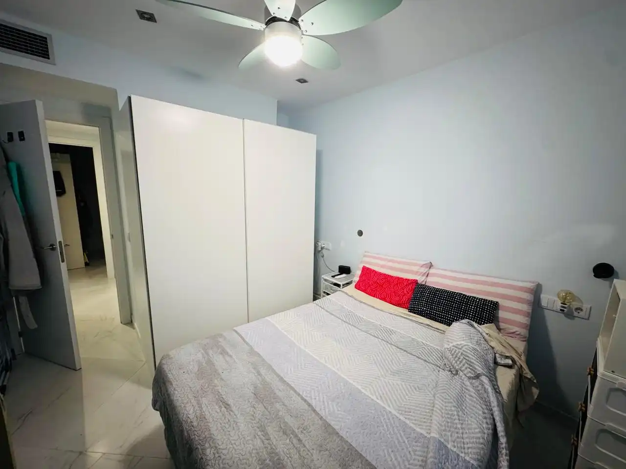 Dormitori de Casa o xalet en venda en Montcada i Reixac amb Aire condicionat