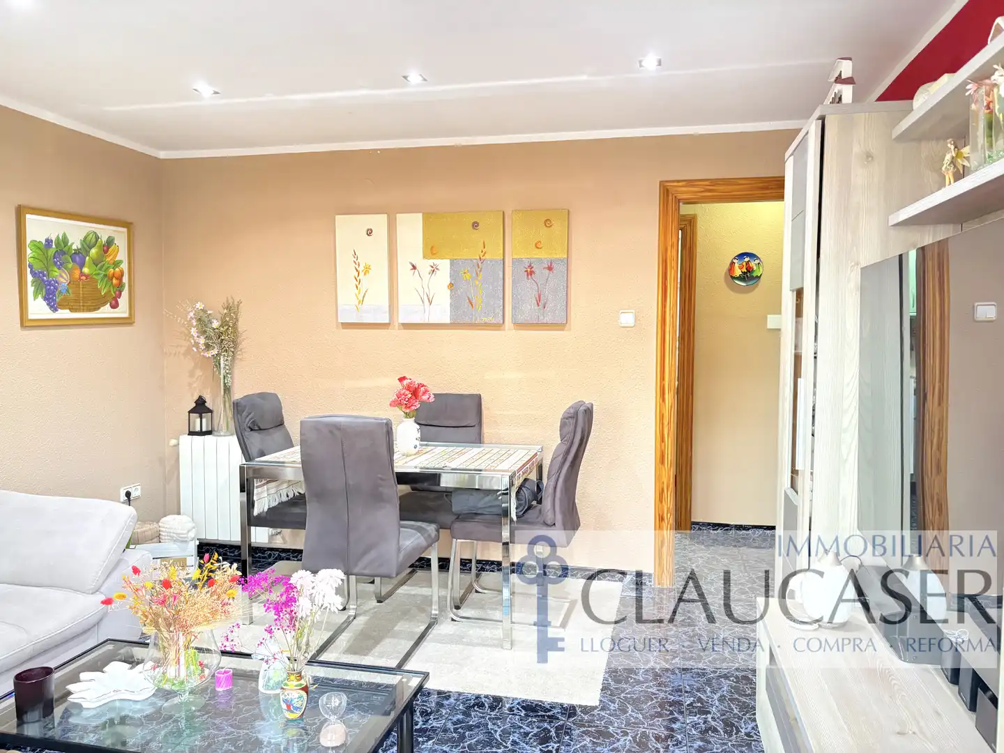 Comedor de Piso en venta en Rubí con Calefacción, Amueblado y Horno