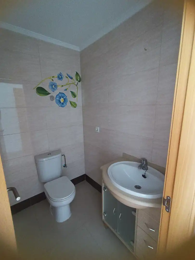 Baño de Apartamento de alquiler en Oliva con Trastero, Horno y Lavadora