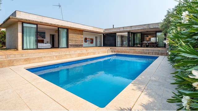 Casa-chalet en Venta en Sa Cabaneta