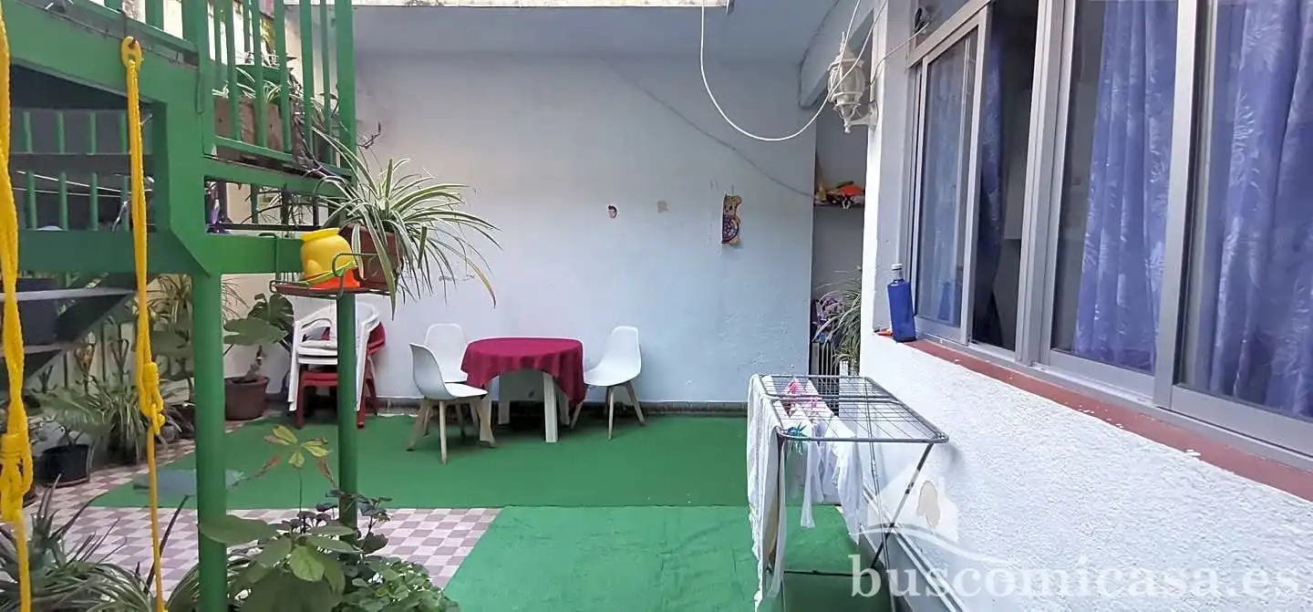 Terrassa de Casa o xalet en venda en Linares amb Aire condicionat, Terrassa i Traster