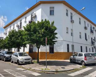 Exterior view of Flat for sale in  Sevilla Capital