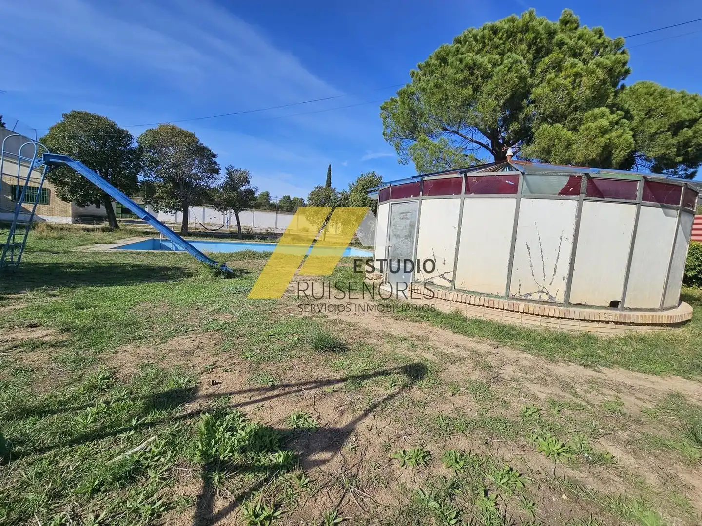 Casa o xalet en venda en Cuarte de Huerva amb Jardí privat, Terrassa i Traster
