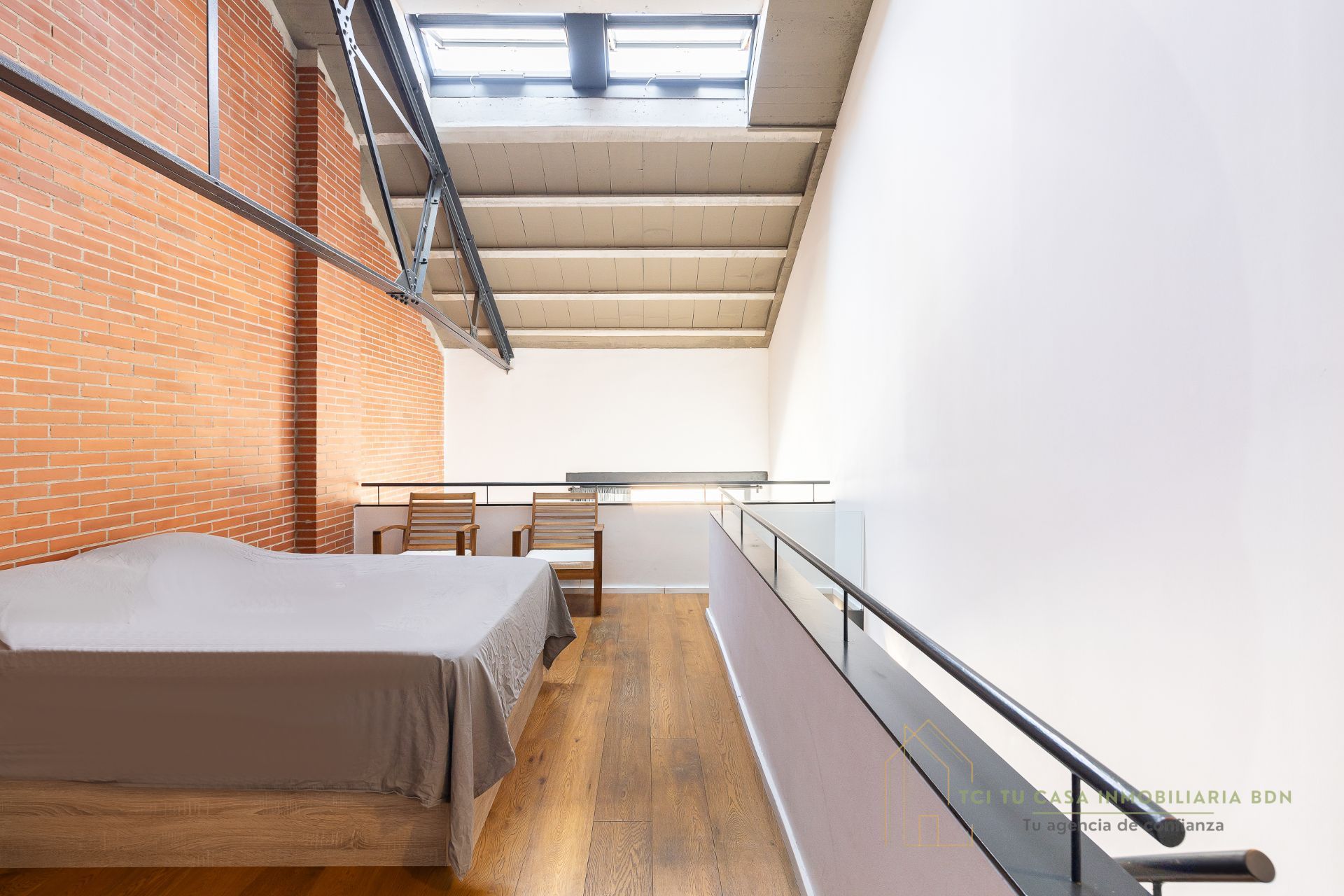 Bedroom of Duplex for sale in  Barcelona Capital  with Air Conditioner and Heating