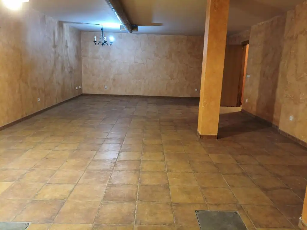 Casa adosada en venta en Iza / Itza