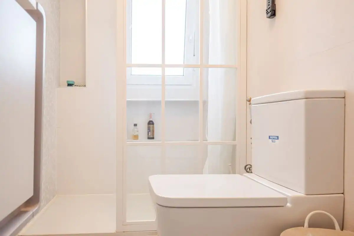 Baño de Casa o chalet en venta en Boadilla del Monte con Aire acondicionado, Calefacción y Jardín privado