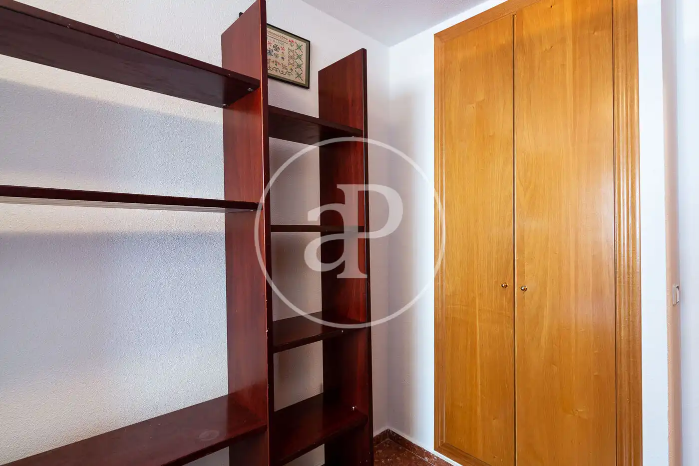 Habitación de Piso de alquiler en Valencia con Aire acondicionado, Calefacción y Amueblado