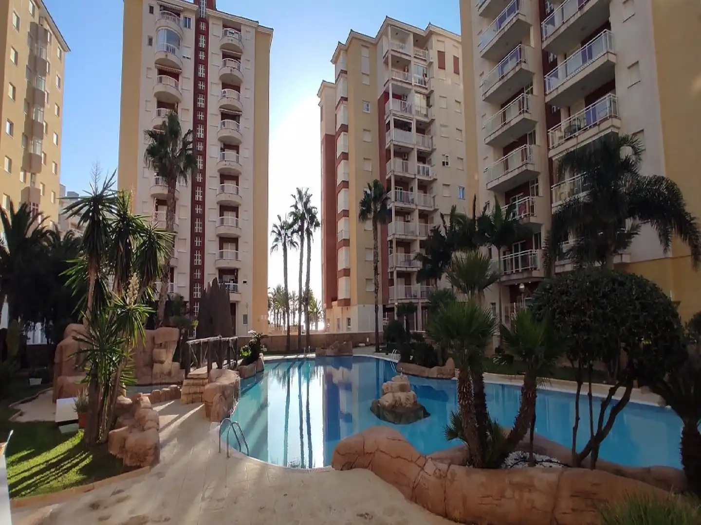 Schwimmbecken von Garage zum Verkauf in La Manga del Mar Menor