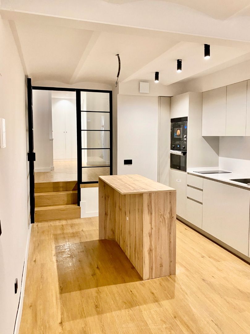 Kitchen of Flat for sale in  Madrid Capital  with Air Conditioner, Heating and Parquet flooring