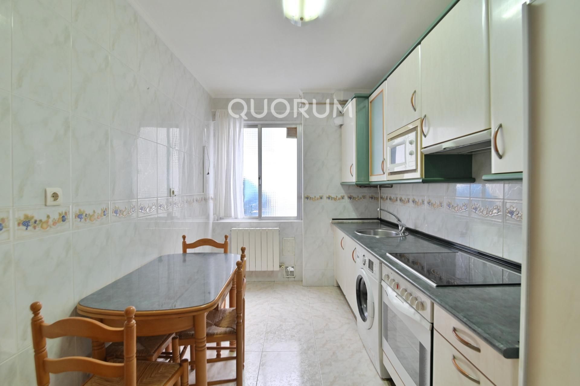 Kitchen of Flat for sale in Bilbao   with Heating and Furnished