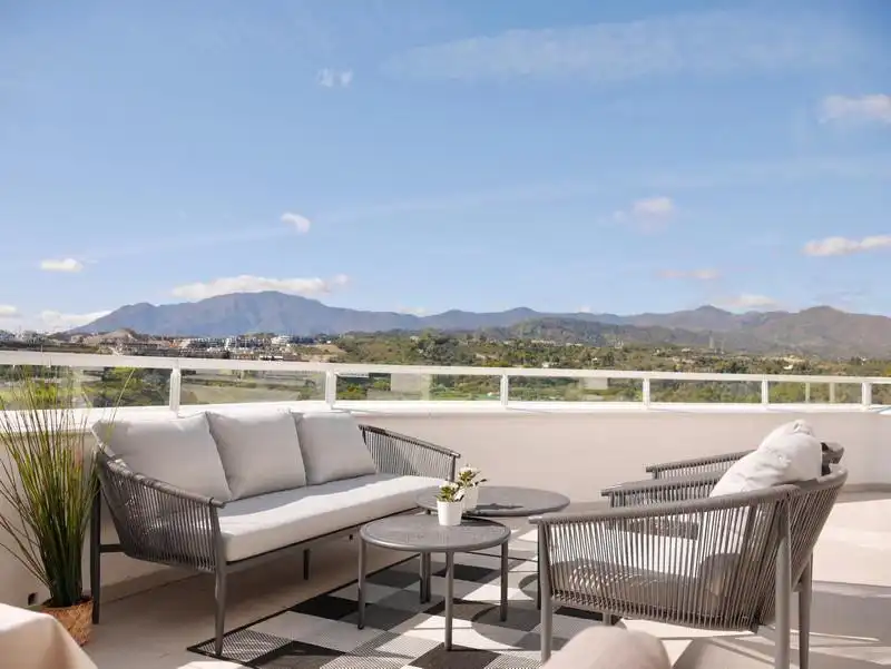 Terraza de Apartamento de alquiler en Estepona con Aire acondicionado, Terraza y Piscina