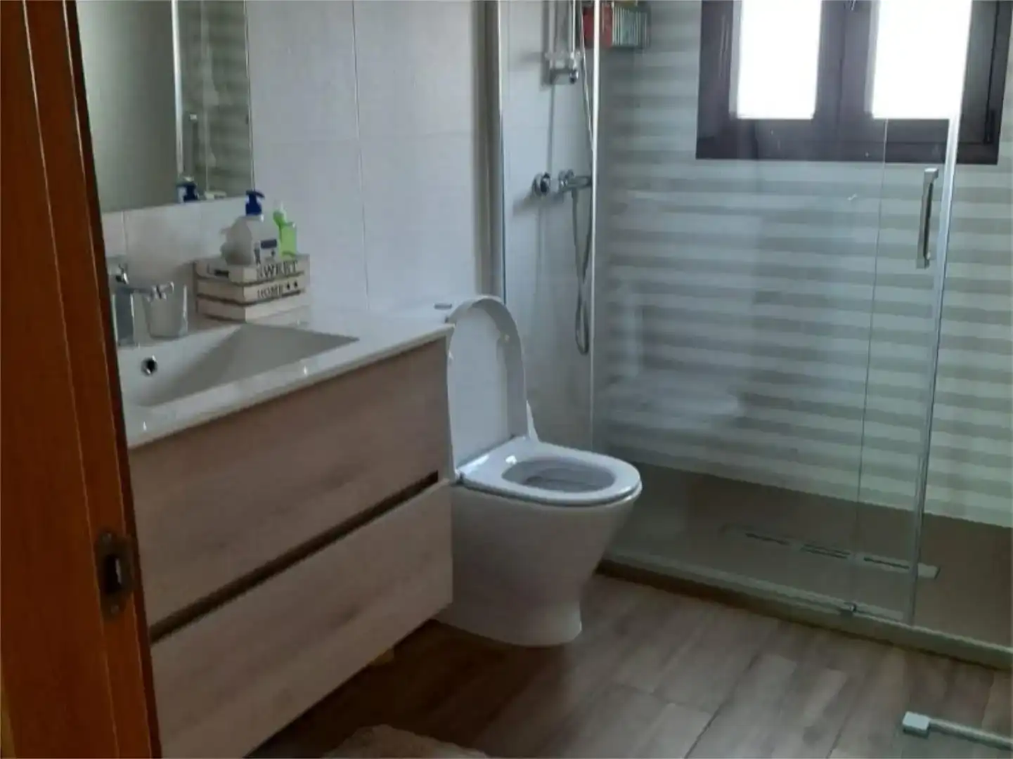 Bany de Casa o xalet en venda en Ponferrada amb Jardí privat, Parquet i Traster