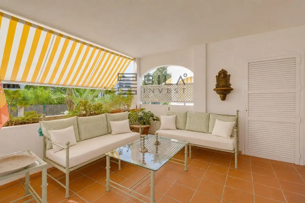 Terrassa de Pis en venda en Marbella amb Aire condicionat, Terrassa i Traster
