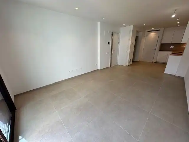 Piso de alquiler en Badalona con Calefacción y Balcón
