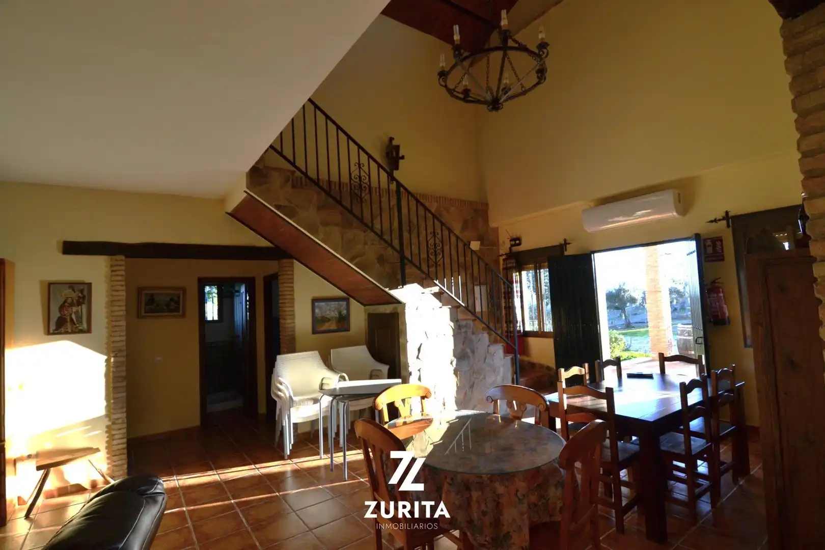 Casa rústica con piscina en venta en Zona Pantano Martín Gonzalo, imagen 10