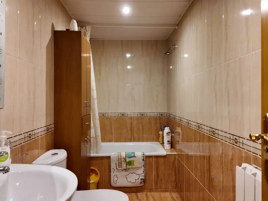 Bathroom of Flat for sale in Castejón de Sos, Huesca