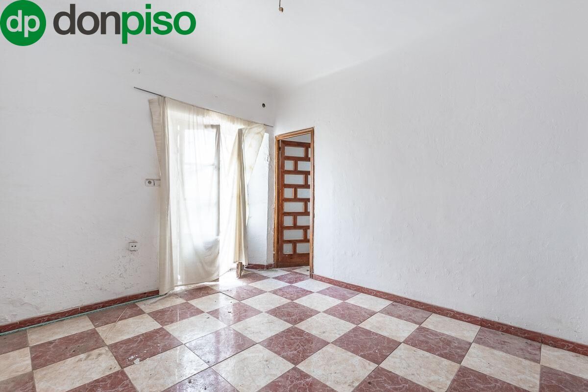 Planta baja for sale in  Granada Capital