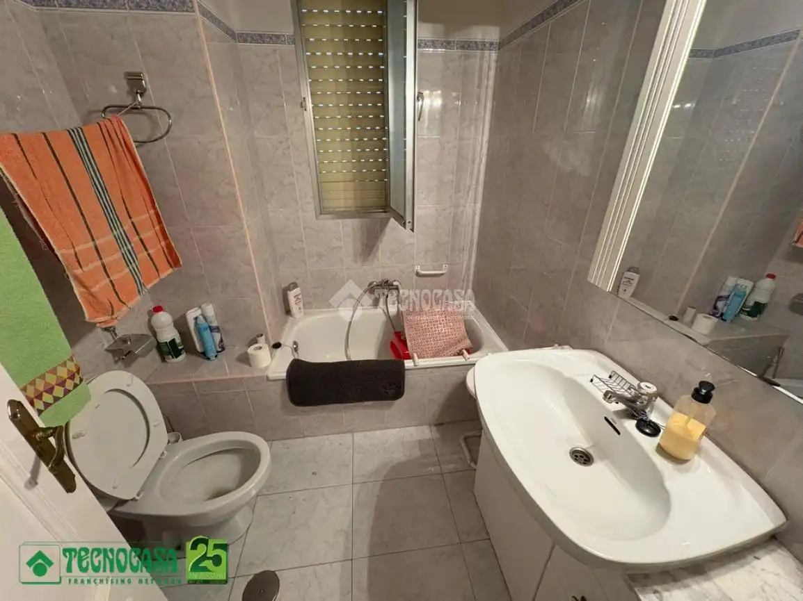 Bathroom of Flat for sale in Piedrabuena