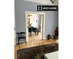 Exterior view of Flat to rent in  Madrid Capital  with Air Conditioner, Heating and Furnished