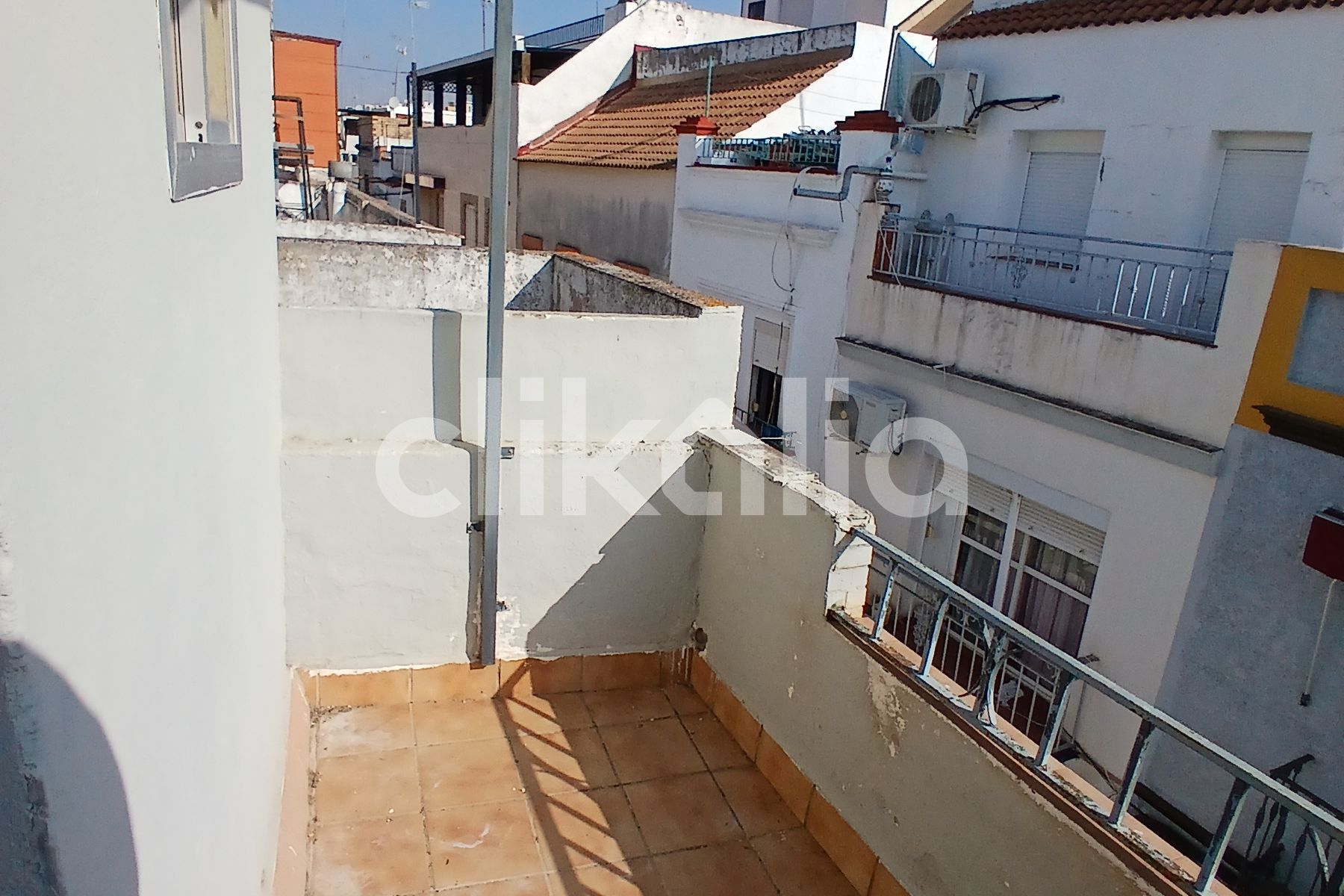 Vista exterior de Casa o xalet en venda en Coria del Río amb Terrassa