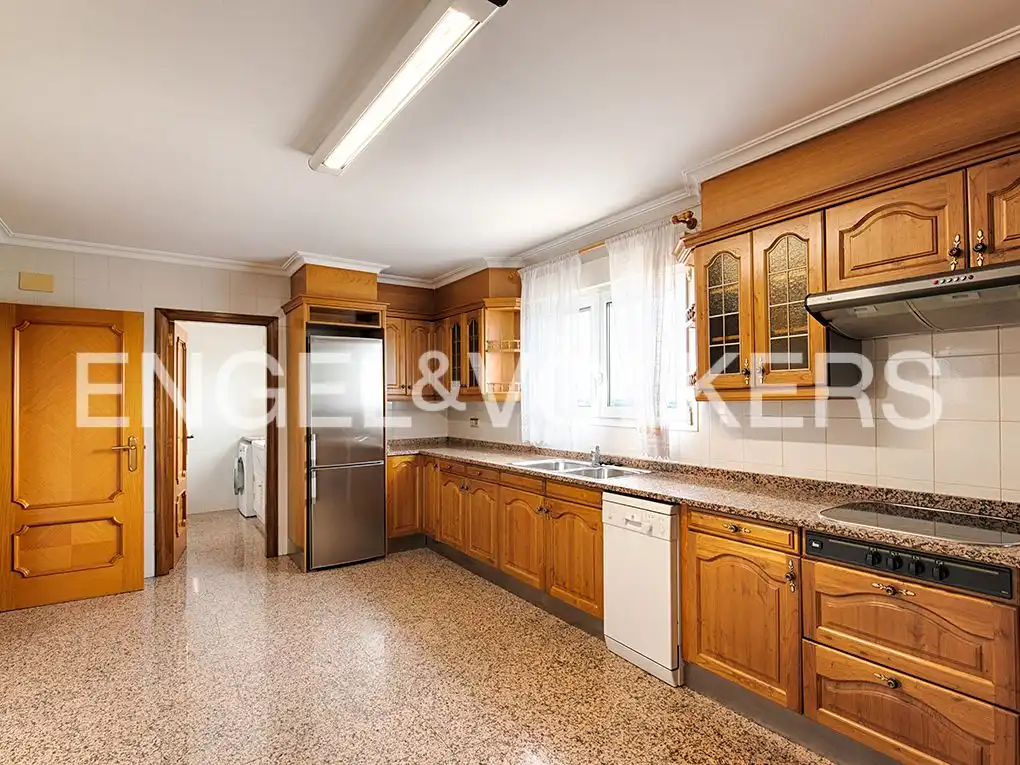 Casa con terraza en venta en Parc Bosc - Castell, imagen 7