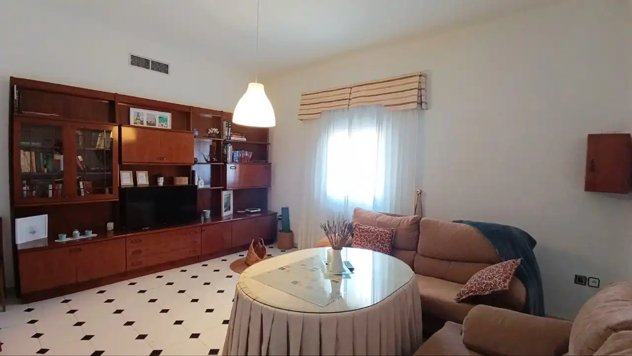 Sala d'estar de Pis en venda en Córdoba amb Aire condicionat, Calefacció i Terrassa