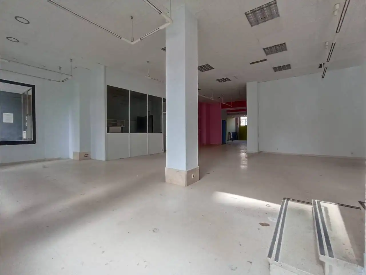 Business premises for sale in Calle Legión Española, imagen 17