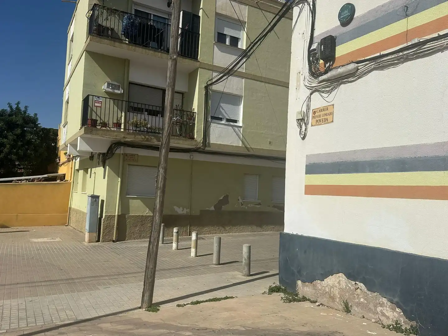 Exterior view of Industrial buildings for sale in Petrer