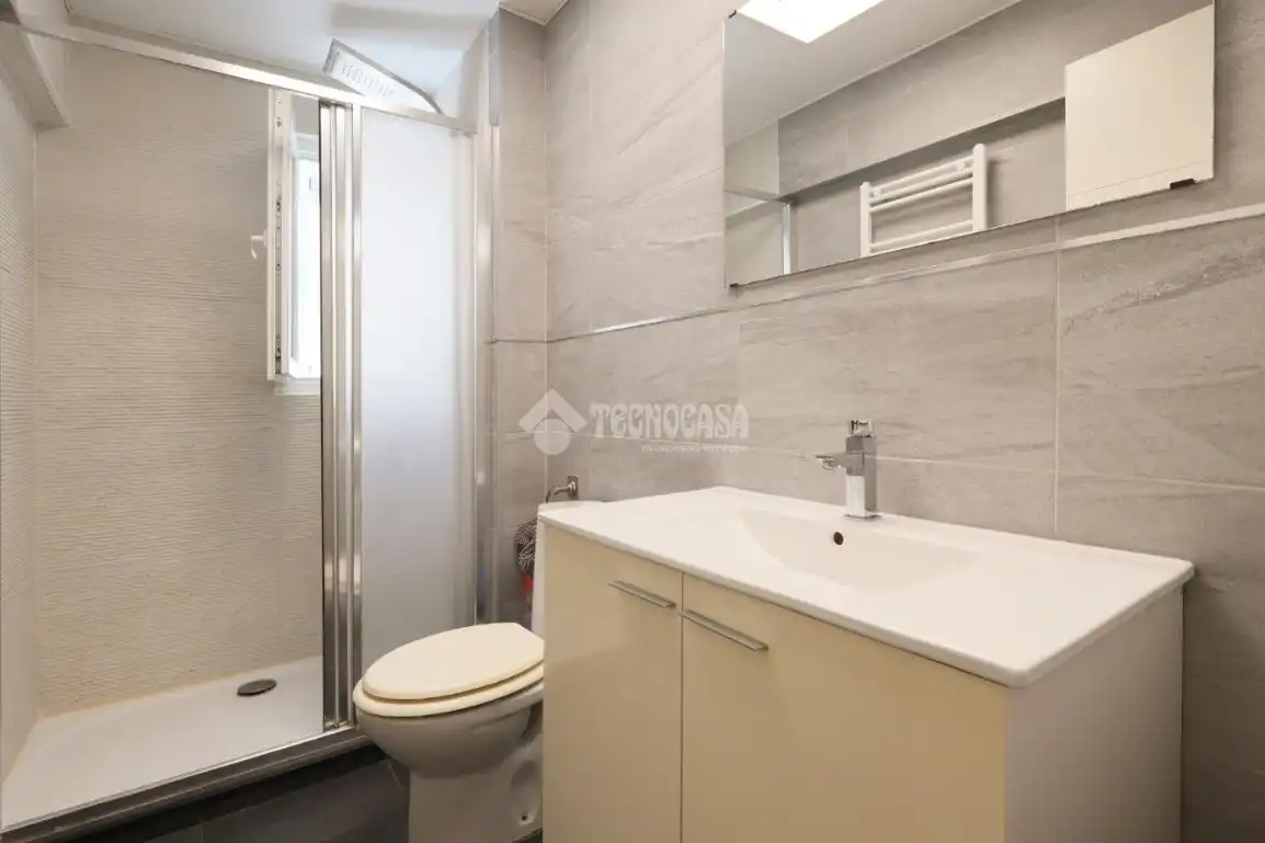 Bathroom of Flat for sale in Sagunto / Sagunt  with Air Conditioner, Furnished and Balcony