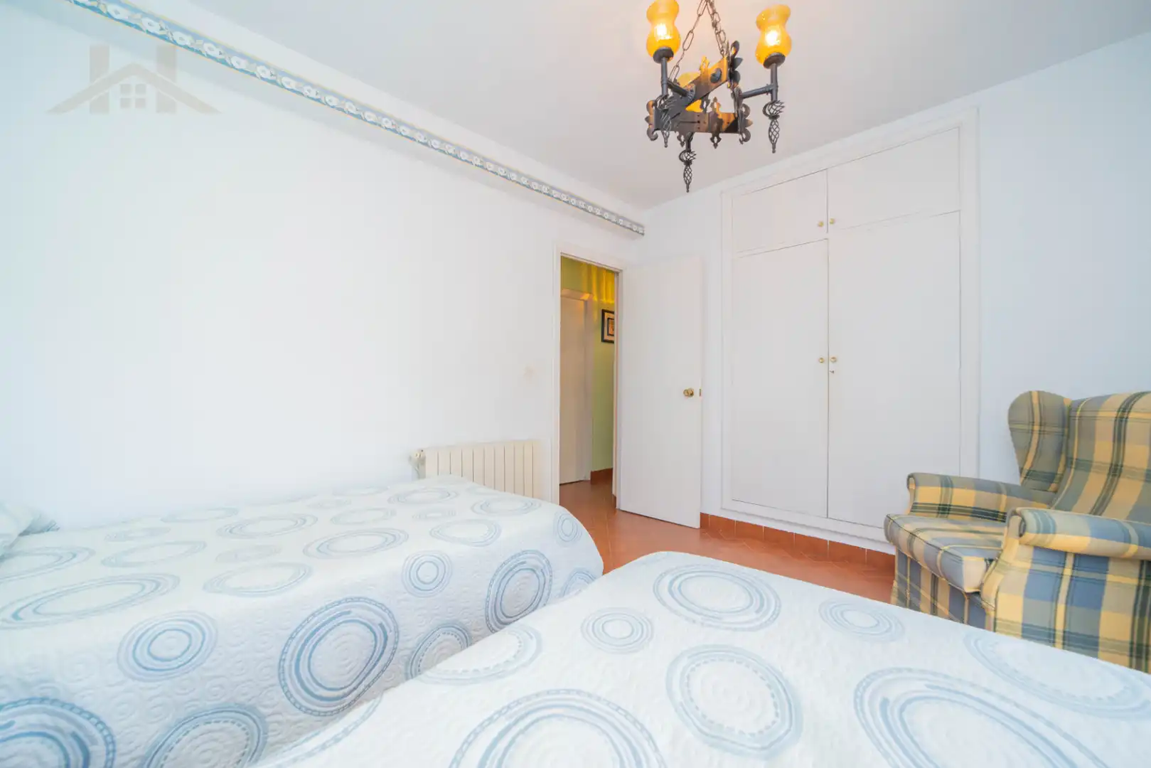 Bedroom of Houses for sale in Navahondilla  with Heating, Private garden and Terrace