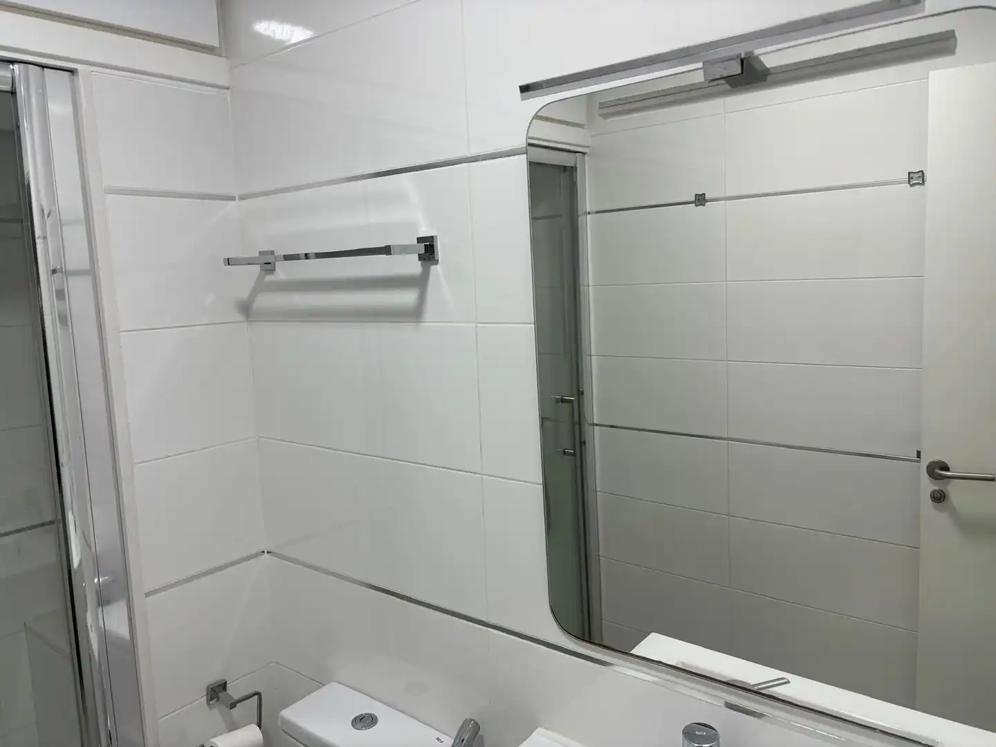 Flat for rent in Calle Heliodoro Rodríguez López, 26, La Salle - Cuatro Torres