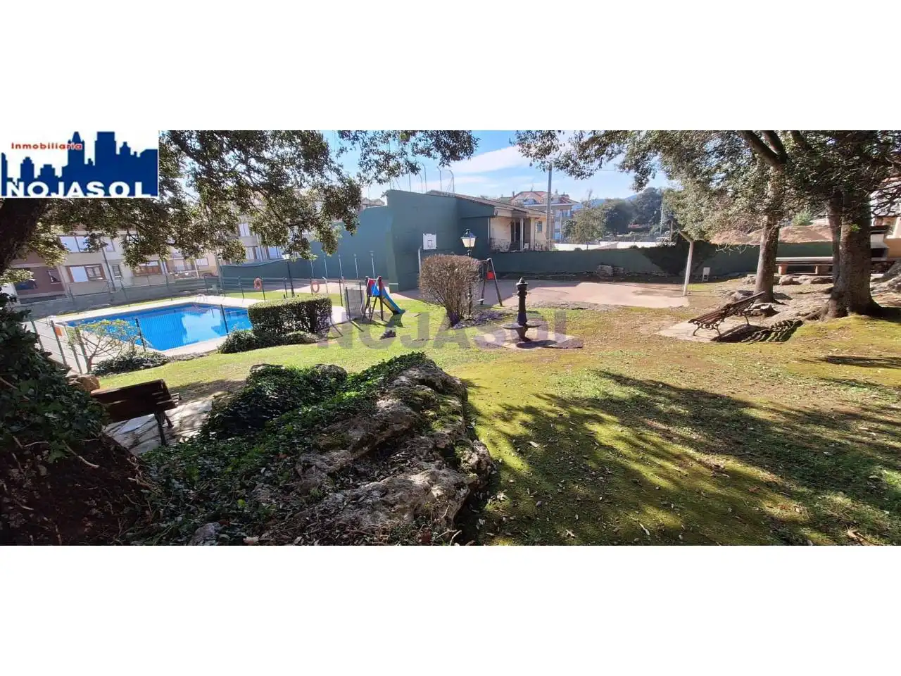 Jardí de Pis de lloguer en Noja amb Calefacció, Terrassa i Moblat