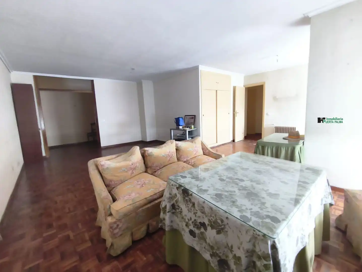 Sala de estar de Piso en venta en Badajoz con Calefacción y Parquet
