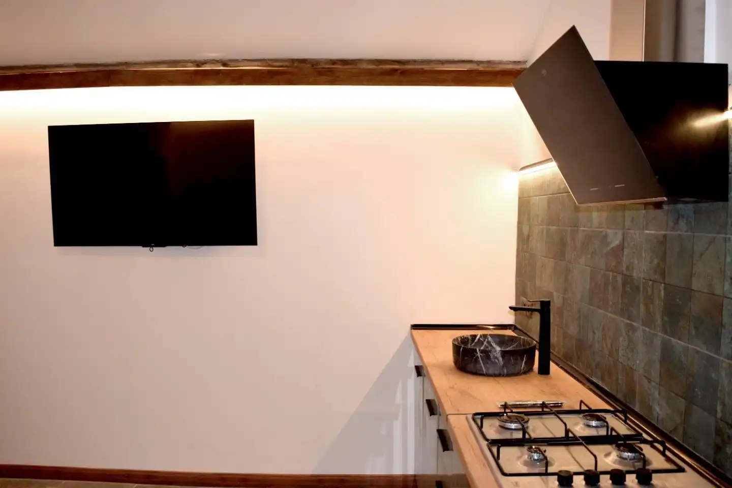 Cocina de Finca rústica en venta en Piloña con Jardín privado y Amueblado