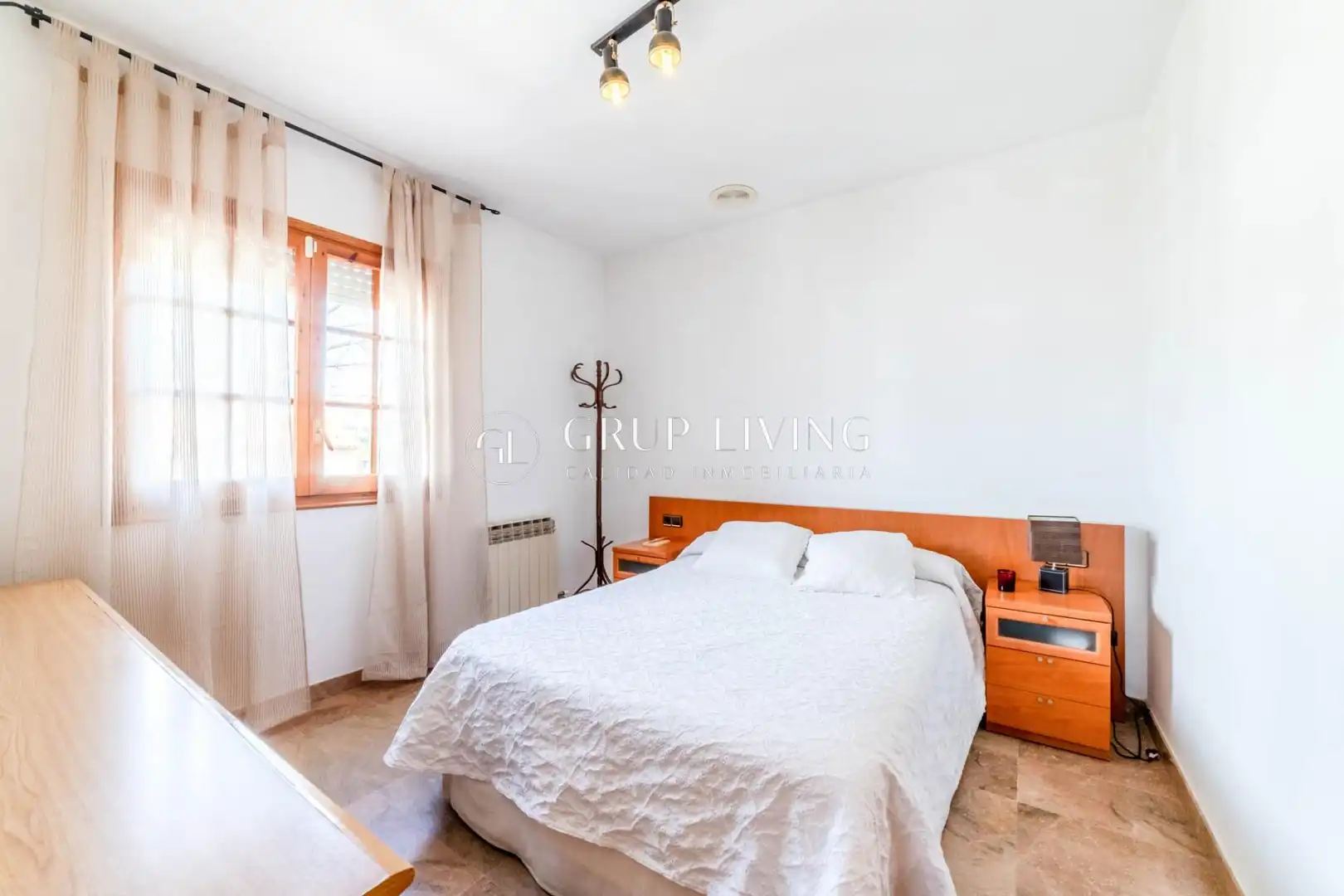 Habitación de Casa o chalet en venta en Vilanova i la Geltrú con Calefacción, Jardín privado y Terraza